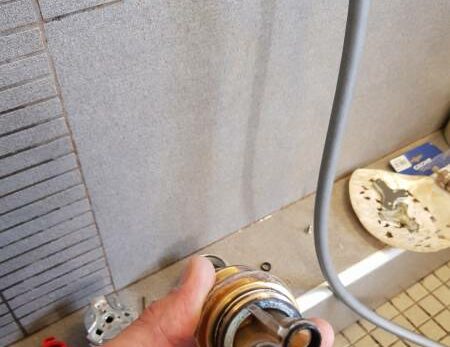 Dépannage robinetterie encastrée de douche Grohe sur Nice 06 Alpes-Maritimes