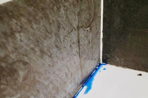 Recherche de fuites sur les joints périphériques de douche à Antibes