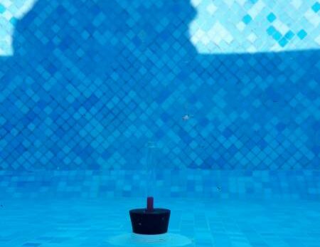Recherche de fuite sur canalisation piscine à Mougins.